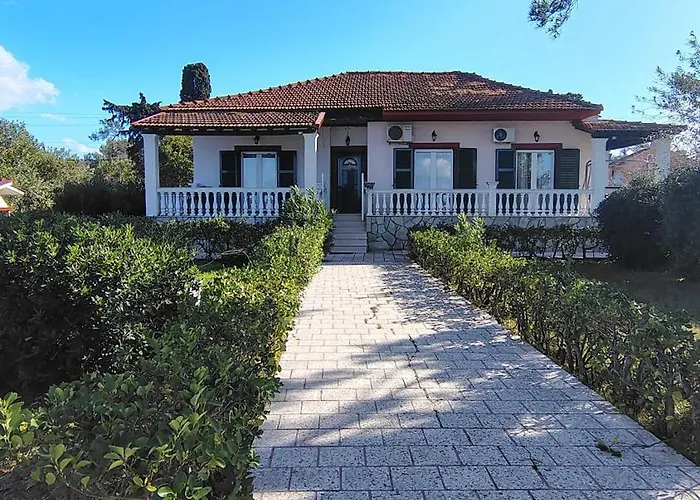 Blue Pearl Vila Mólos